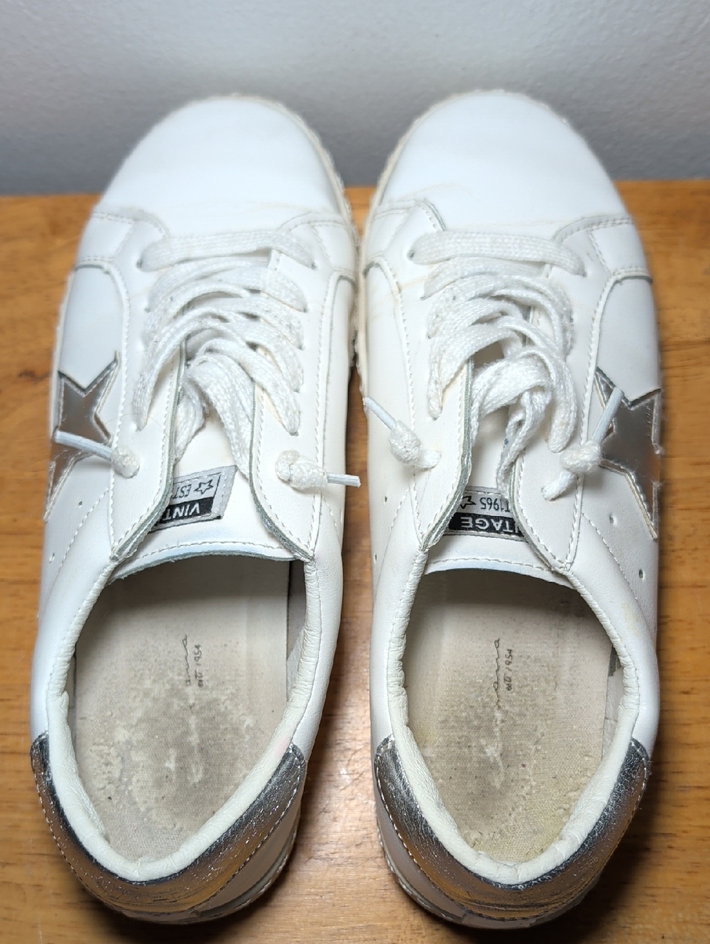 Vintage Havana Carla Sneaker White Leather with Silver Star Accent Womens Size 9 - Picture 6 of 8